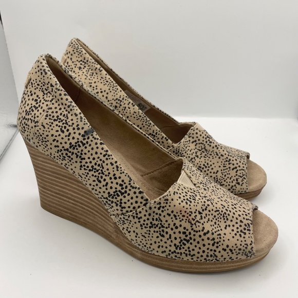 TOMS Michelle slip-on wedges peep toe sandals cheetah print womens Size 7W - Picture 3 of 9